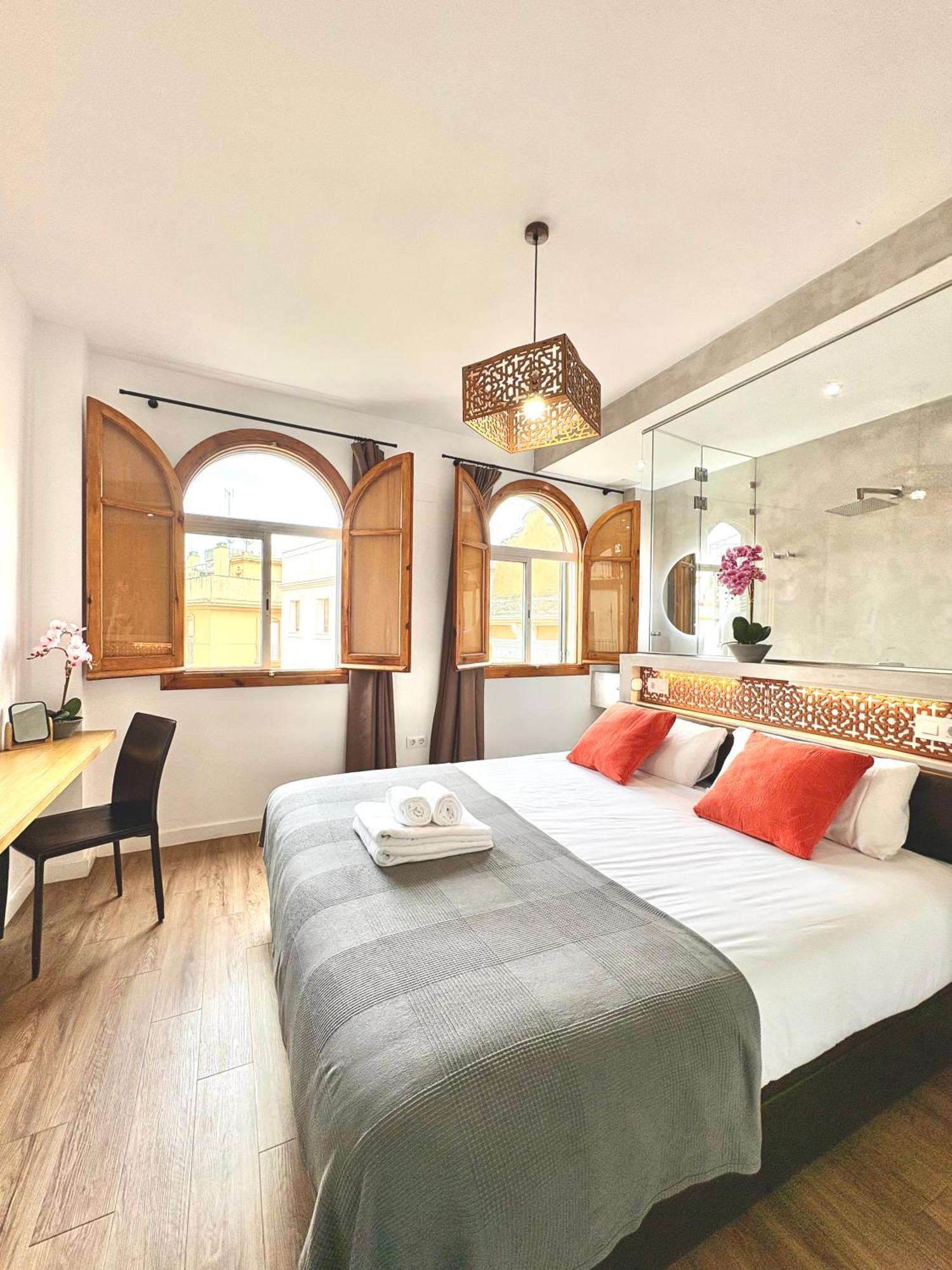 Holiday home Unique House - Private Spa&pool -stayinseville Seville