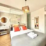 Unique House - Private Spa&Pool -Stayinseville