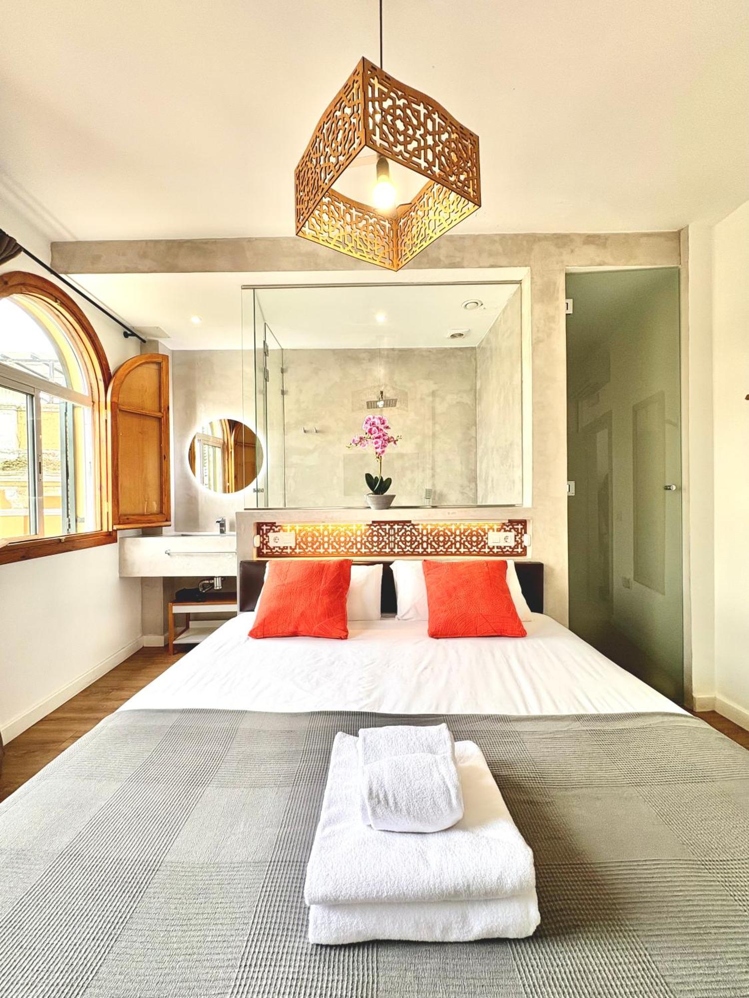 Holiday home Unique House - Private Spa&pool -stayinseville Seville