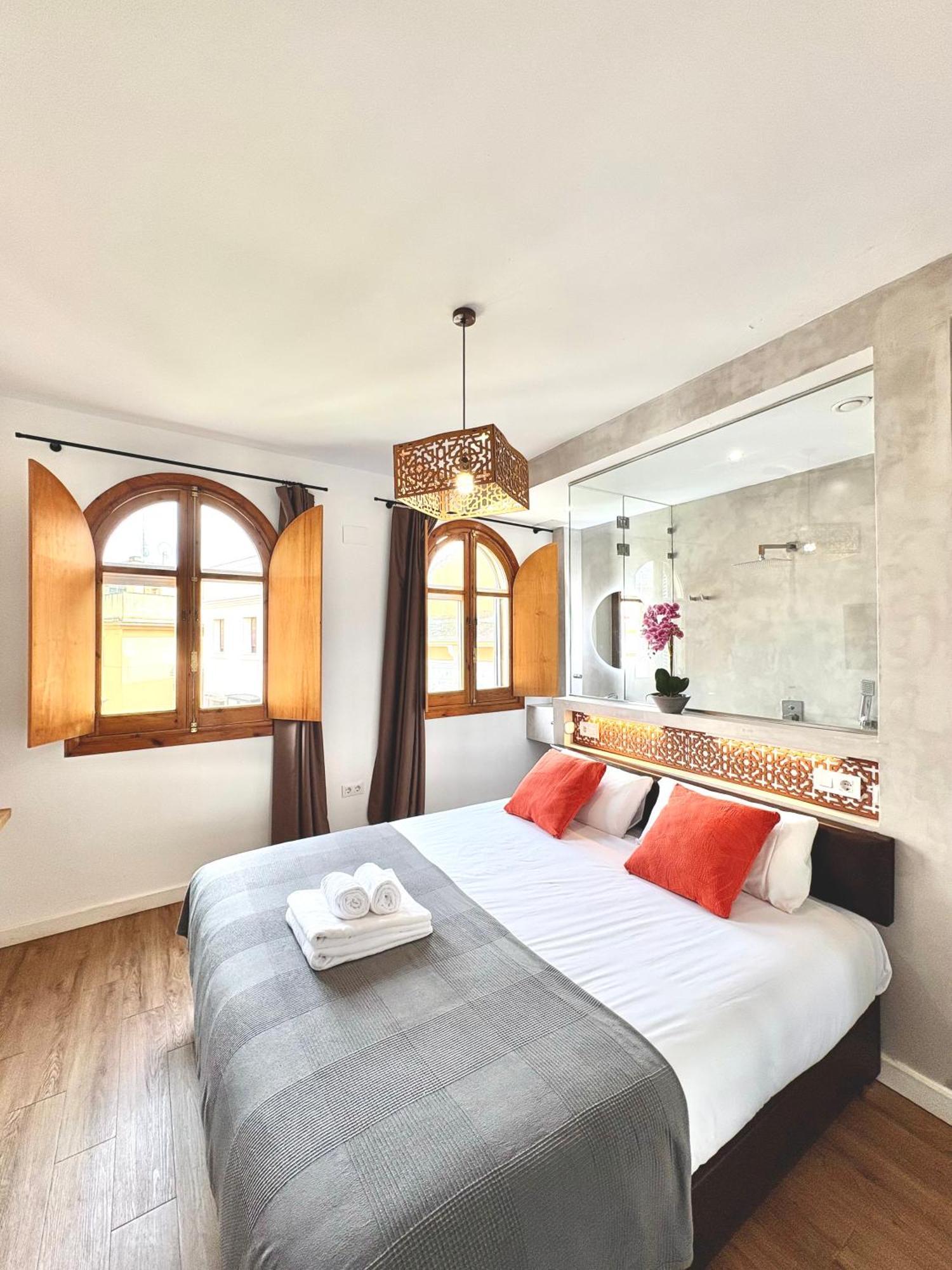 Holiday home Unique House - Private Spa&pool -stayinseville *