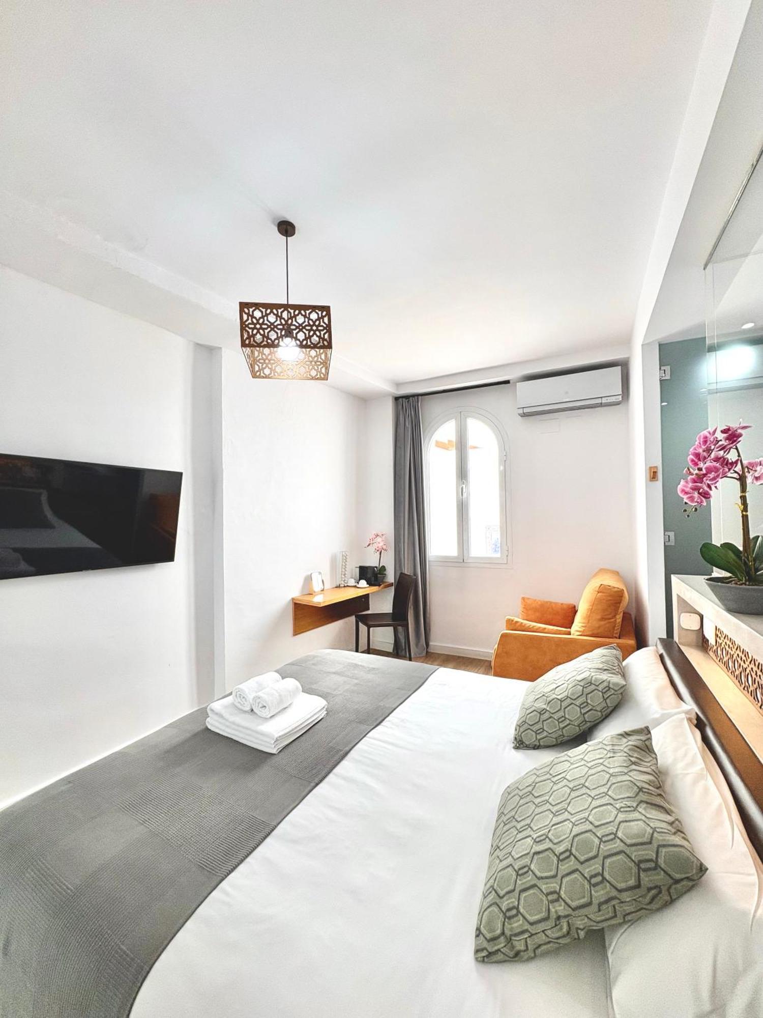 Holiday home Unique House - Private Spa&pool -stayinseville