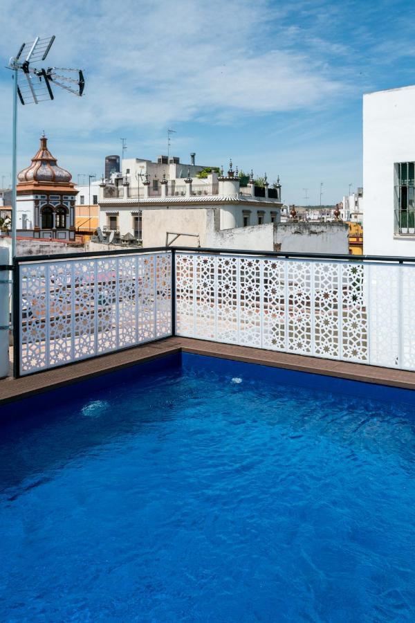 Unique House - Private Spa&pool -stayinseville Holiday home