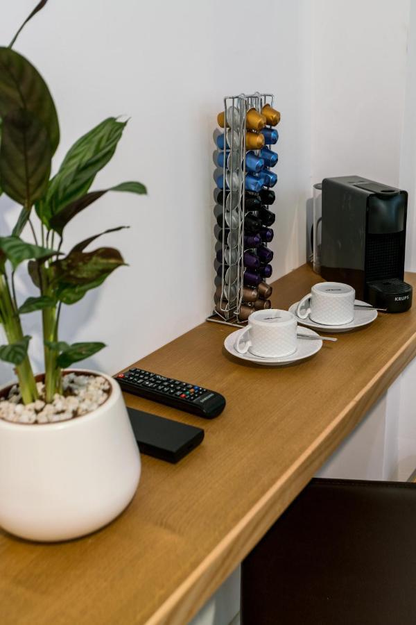 Unique House - Private Spa&pool -stayinseville Holiday home